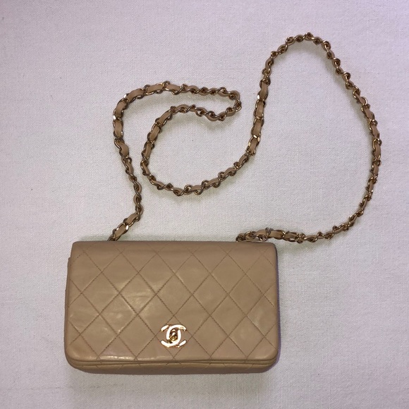 Vintage Chanel Cream Mini Flap - Picture 6 of 16